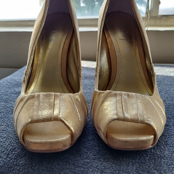 Gold Glittery Peeptoe Pumps - Aldo - Picture 3 of 8